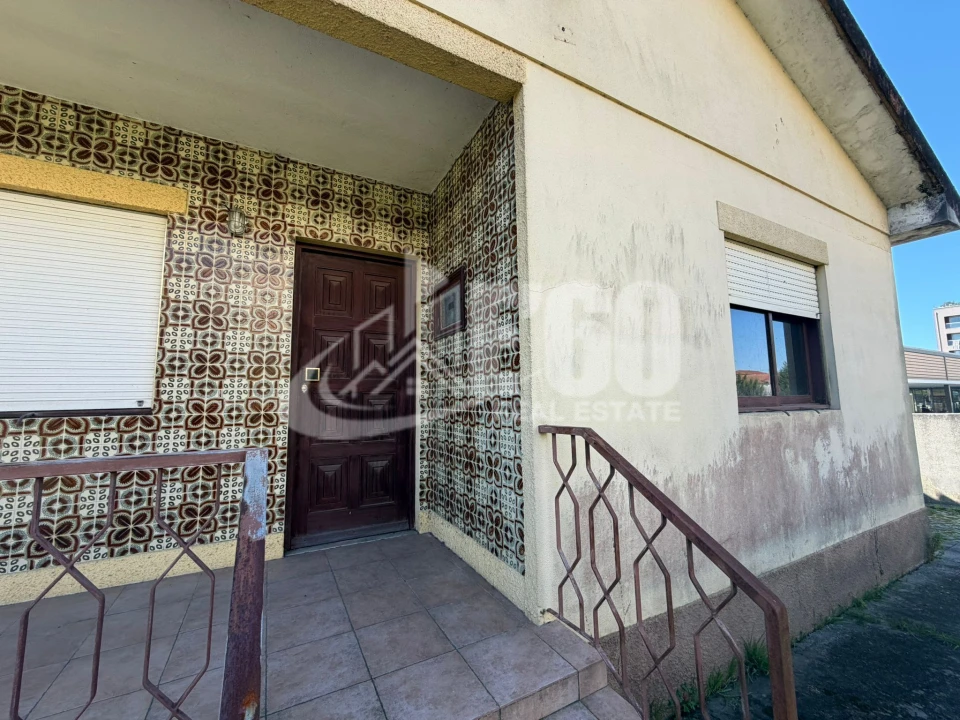 Moradia T4 para Venda em Esmoriz Foto 3