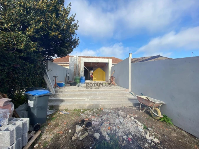 Moradia T3 para Venda em Moreira Foto 1