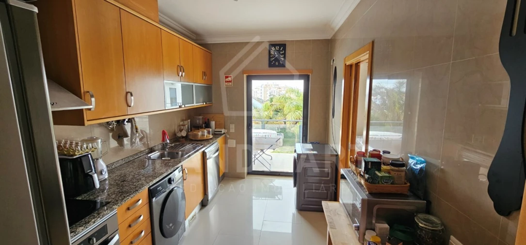 Apartamento T2 para Venda em São Martinho do Porto Foto 4