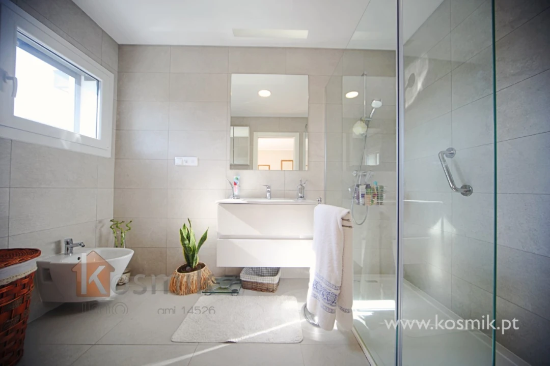 Apartamento T2 para Venda em Pontinha e Famões Foto 12