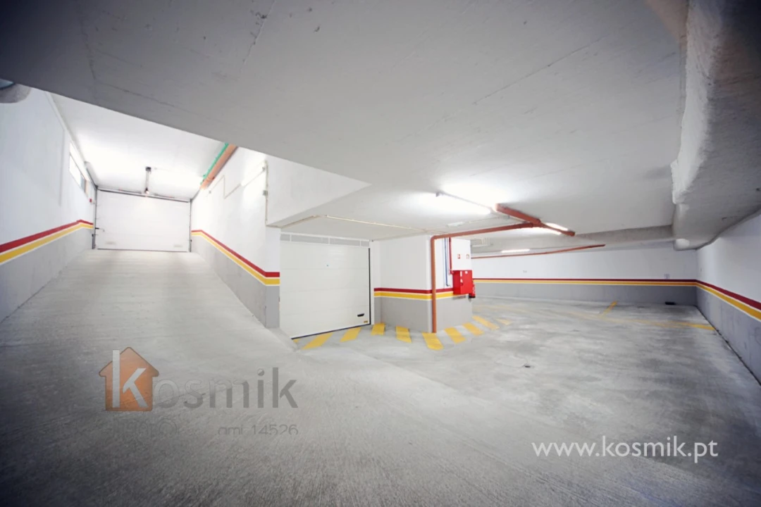 Apartamento T2 para Venda em Pontinha e Famões Foto 44