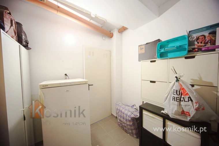 Apartamento T2 para Venda em Pontinha e Famões Foto 16