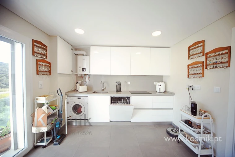 Apartamento T2 para Venda em Pontinha e Famões Foto 8