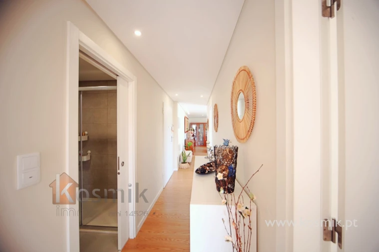 Apartamento T2 para Venda em Pontinha e Famões Foto 14