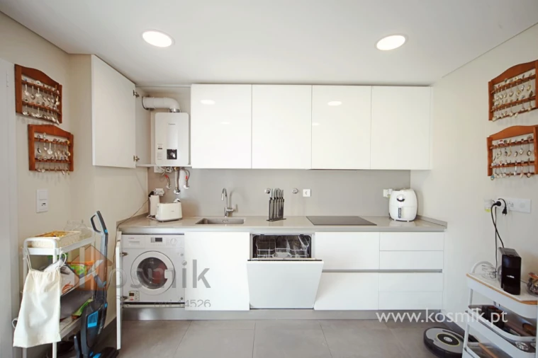 Apartamento T2 para Venda em Pontinha e Famões Foto 27