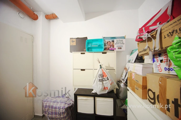 Apartamento T2 para Venda em Pontinha e Famões Foto 45