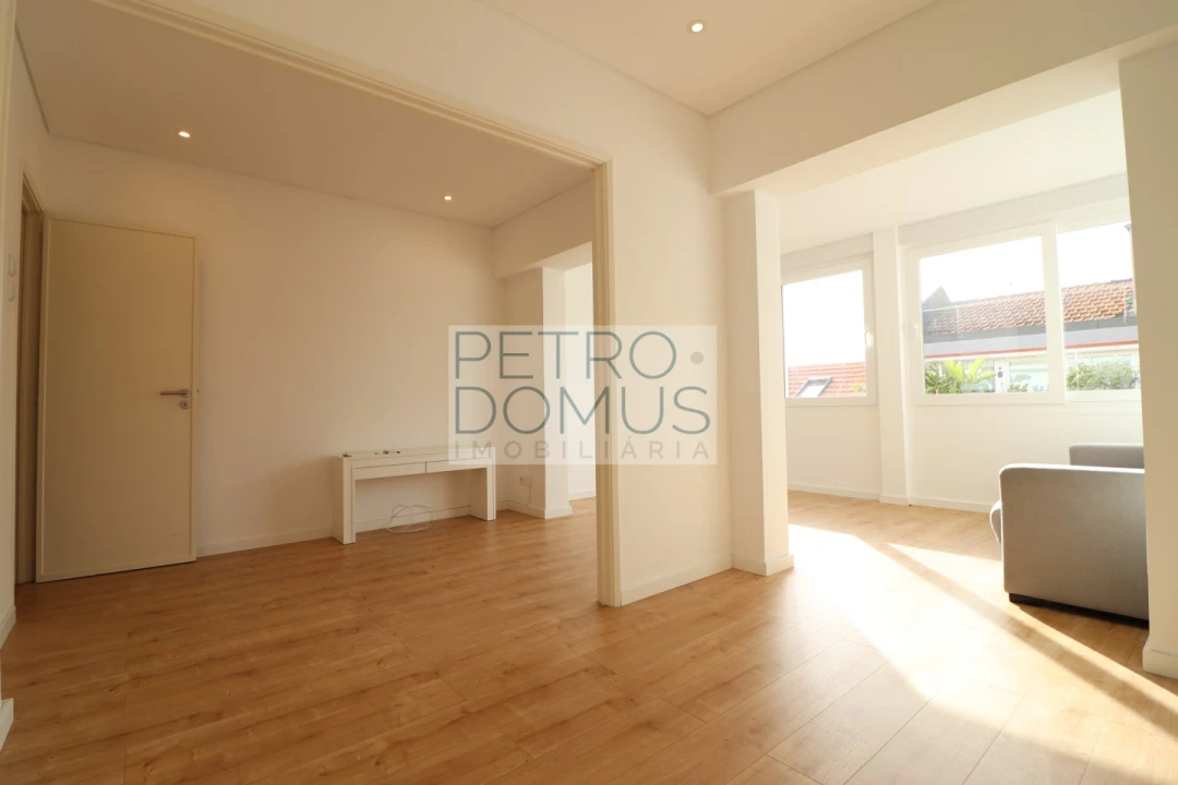 Apartamento T1 para Arrendamento em Areeiro Foto 4