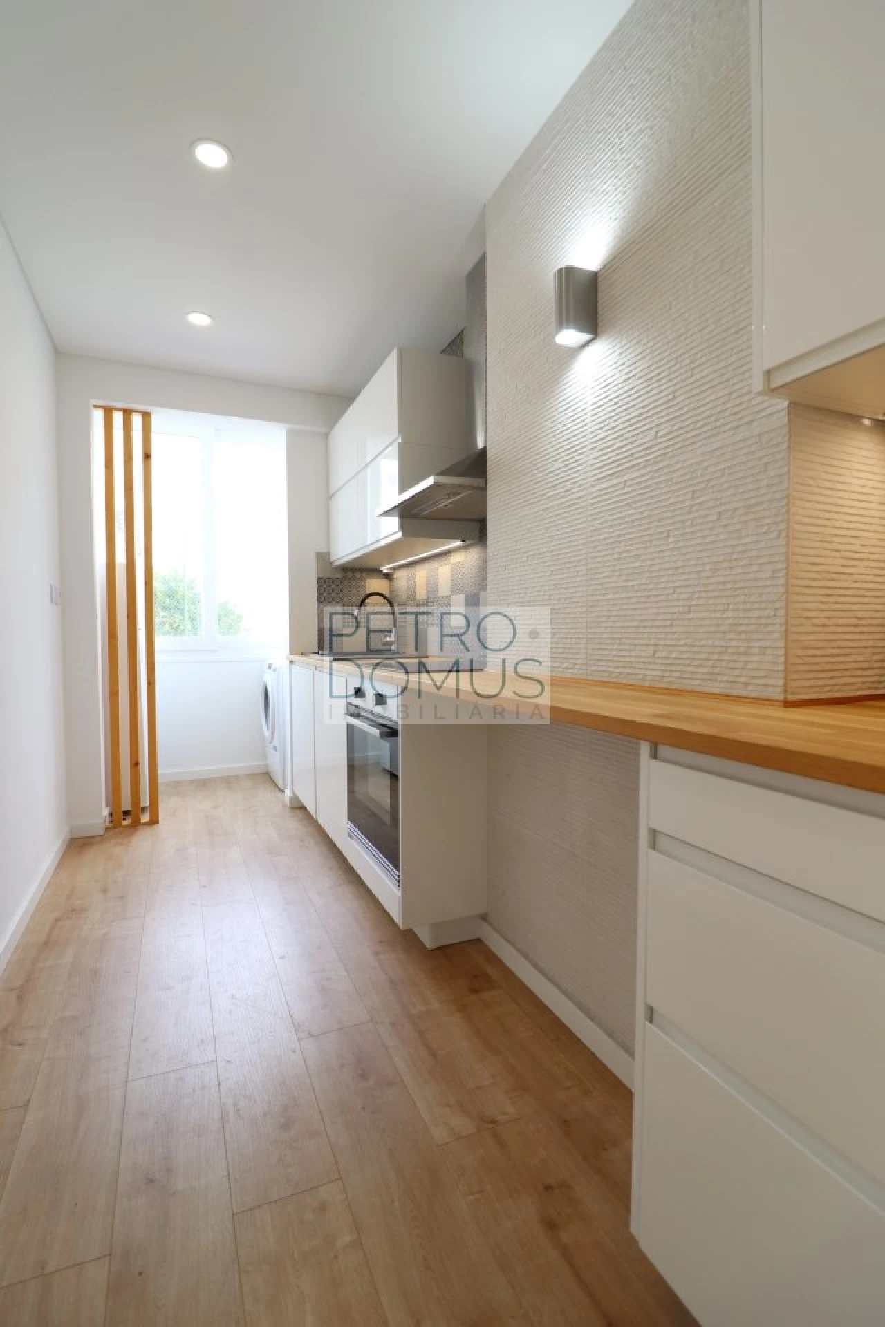 Apartamento T1 para Arrendamento em Areeiro Foto 9