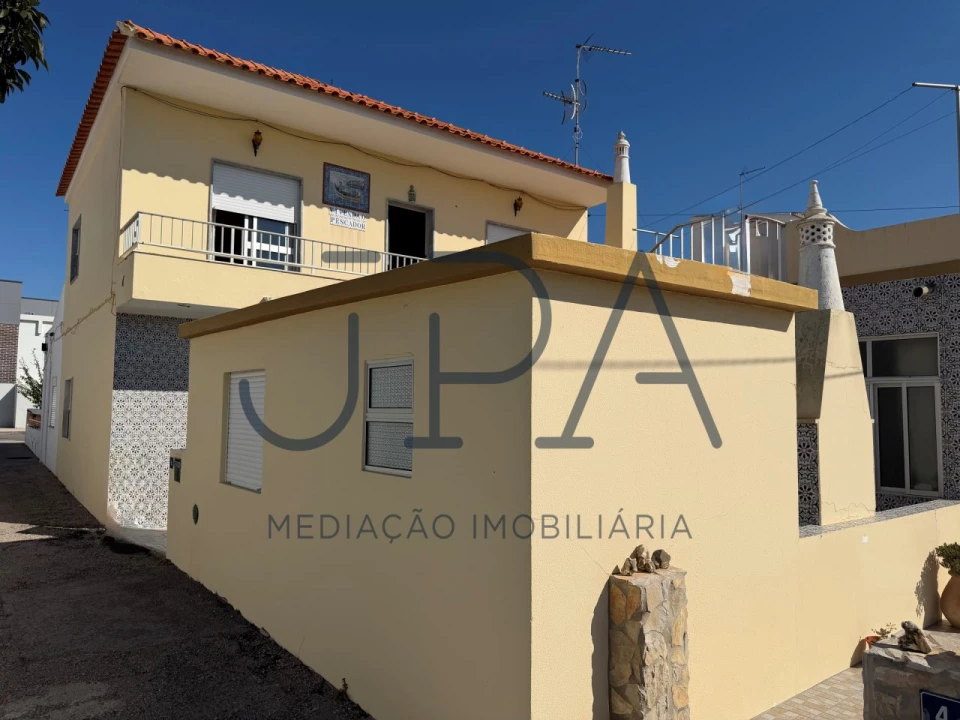 Moradia T4 para Venda em Altura Foto 1