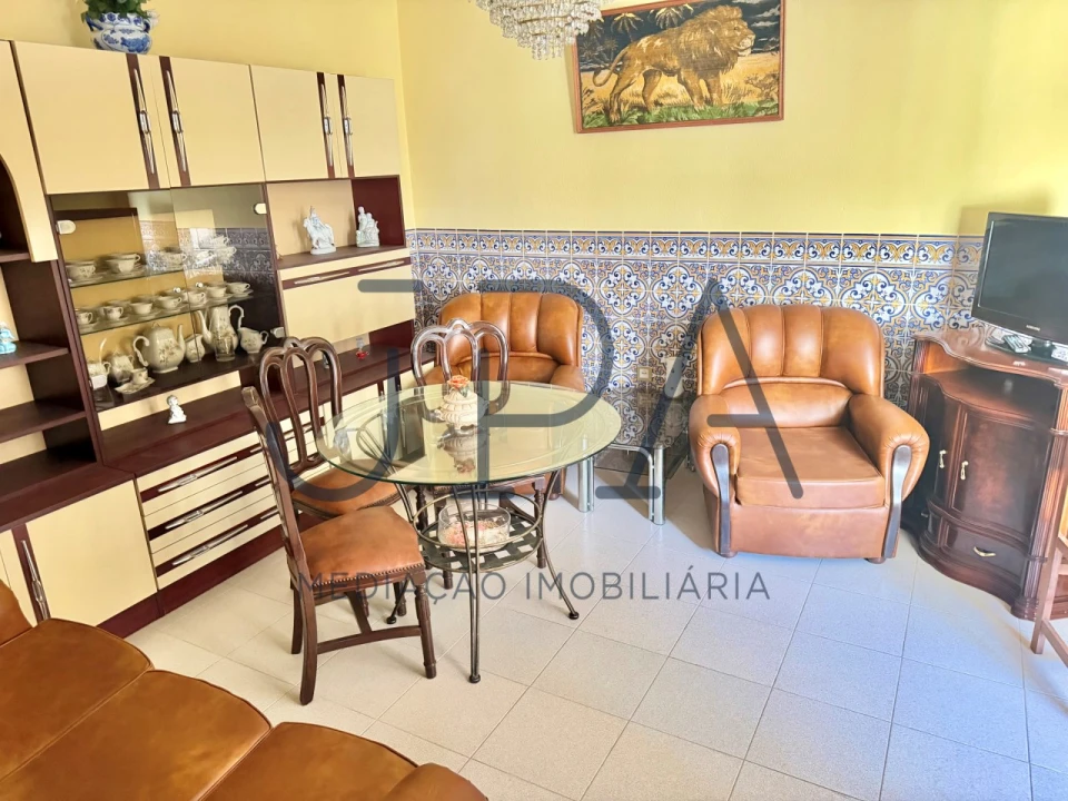 Moradia T4 para Venda em Altura Foto 16