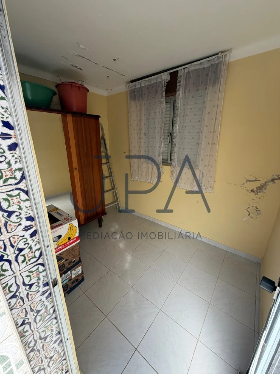 Moradia T4 para Venda em Altura Foto 5