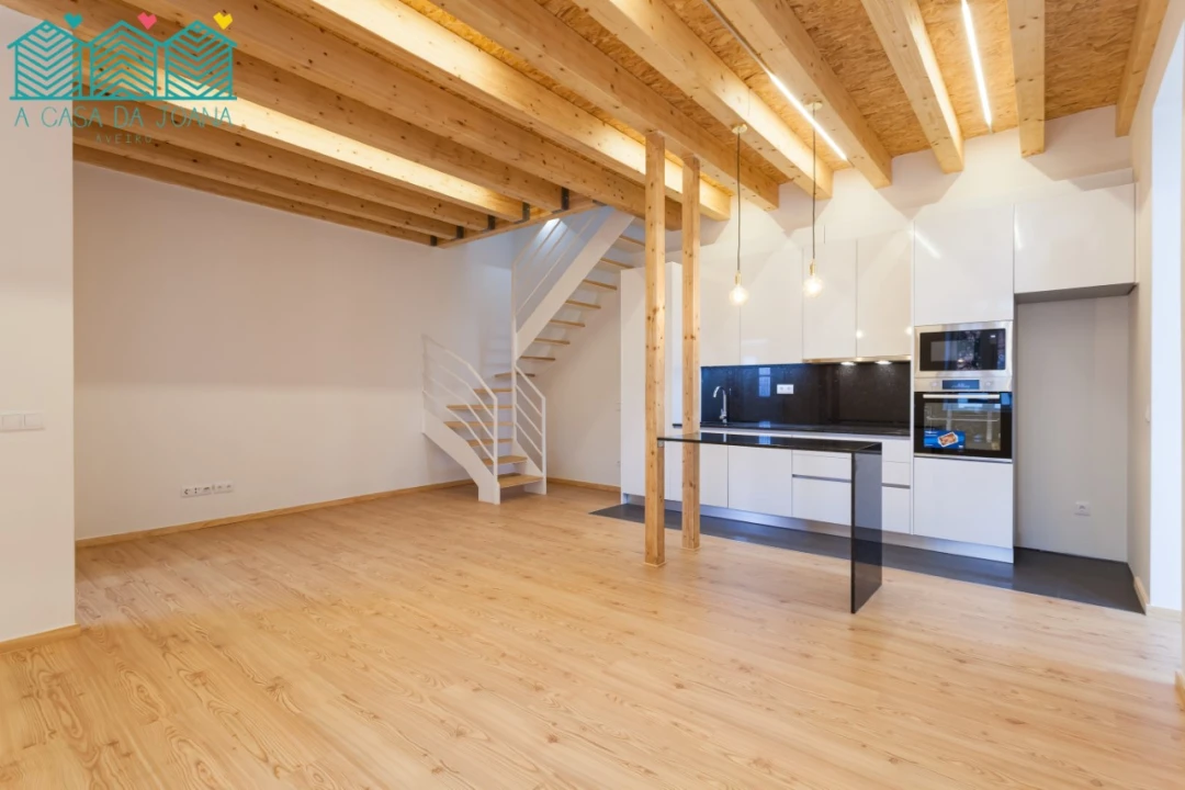 Moradia T2 para Arrendamento em Cedofeita, Santo Ildefonso, Sé, Miragaia, São Nicolau e Vitória Foto 3