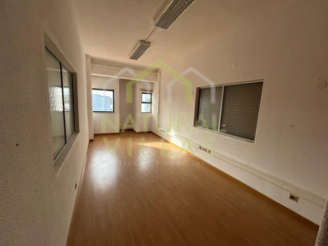 Escritório para Arrendamento em Montenegro Foto 1