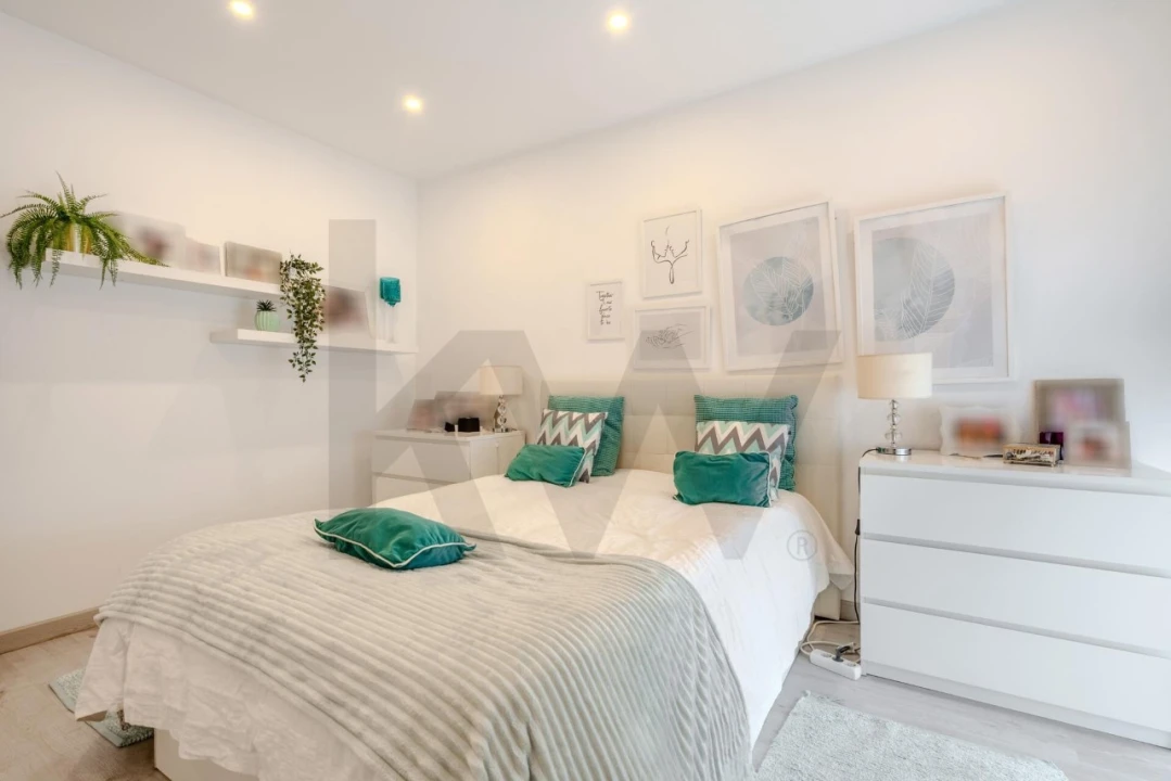 Apartamento T2 para Venda em Rio de Mouro Foto 27