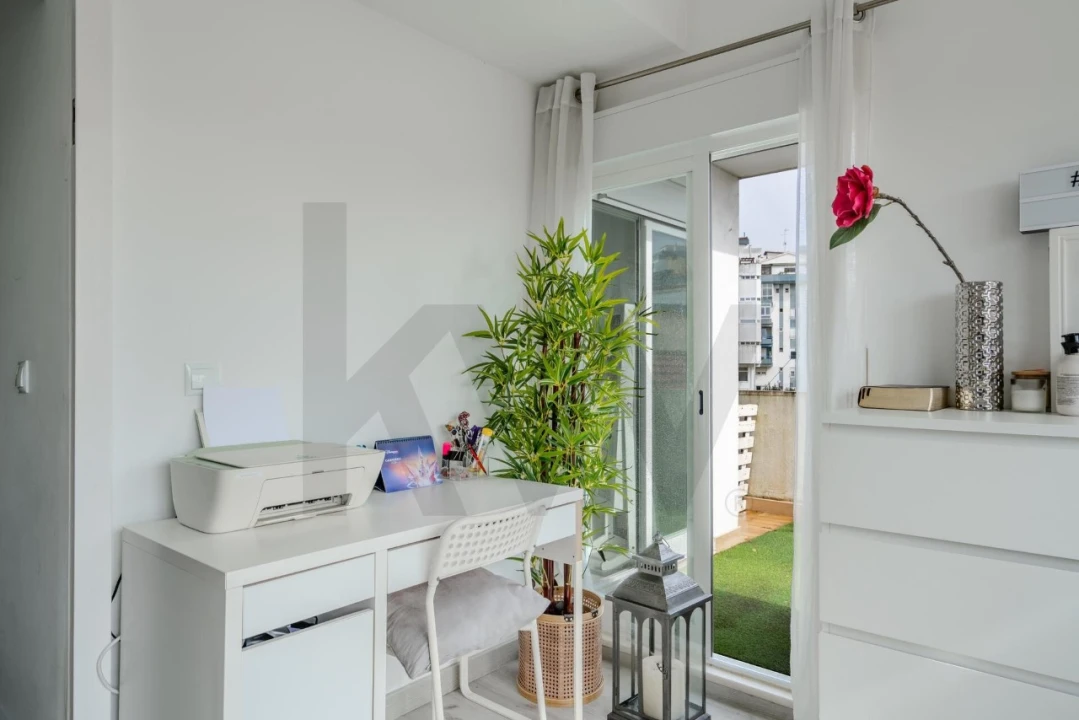 Apartamento T2 para Venda em Rio de Mouro Foto 36