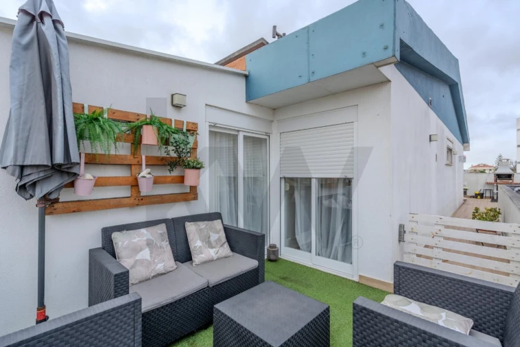 Apartamento T2 para Venda em Rio de Mouro Foto 18