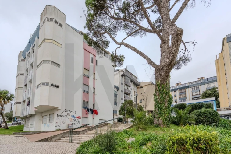Apartamento T2 para Venda em Rio de Mouro Foto 43