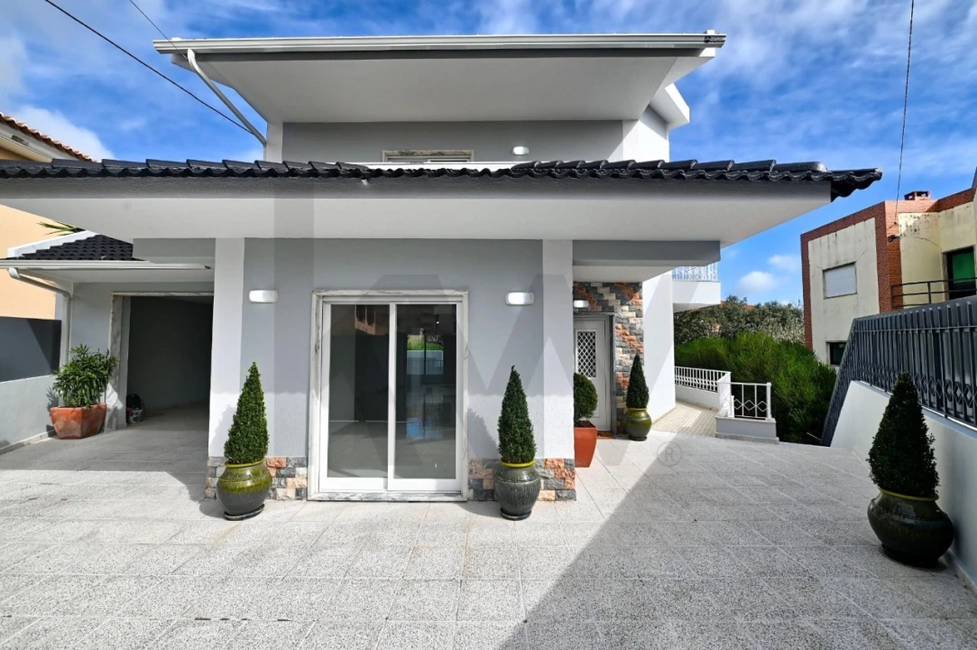 Moradia T4 para Venda em Cascais e Estoril Foto 2