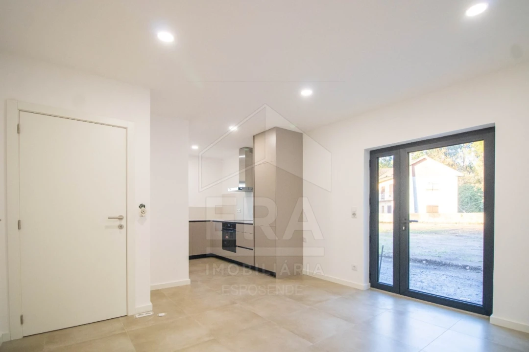 Moradia T4 para Venda em Subportela, Deocriste e Portela Susã Foto 3