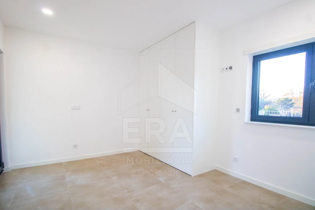 Moradia T4 para Venda em Subportela, Deocriste e Portela Susã Foto 7