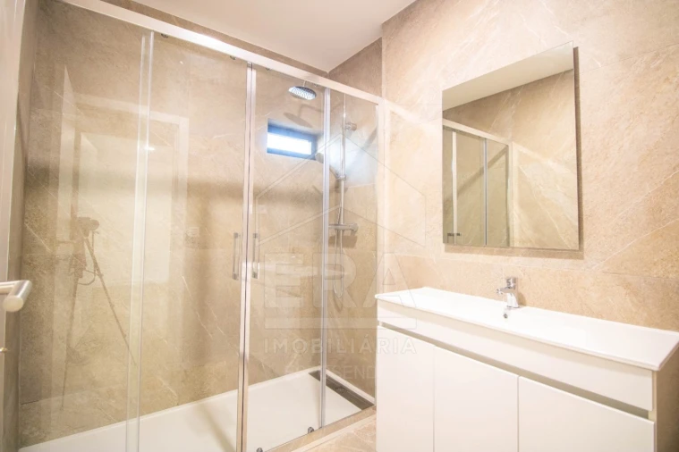 Moradia T4 para Venda em Subportela, Deocriste e Portela Susã Foto 12