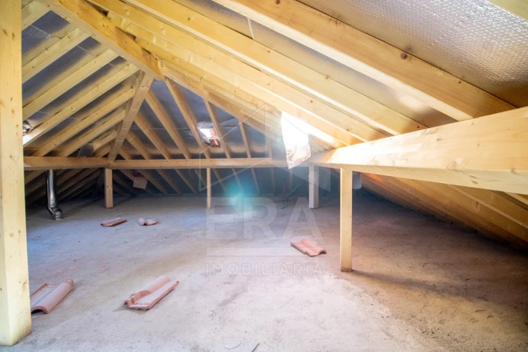 Moradia T4 para Venda em Subportela, Deocriste e Portela Susã Foto 14