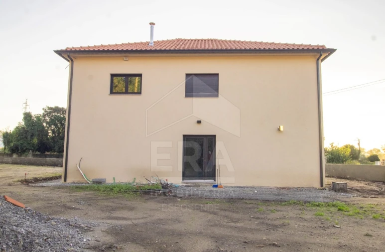 Moradia T4 para Venda em Subportela, Deocriste e Portela Susã Foto 19