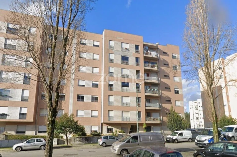 Apartamento T2 para Venda em Valongo Foto 2