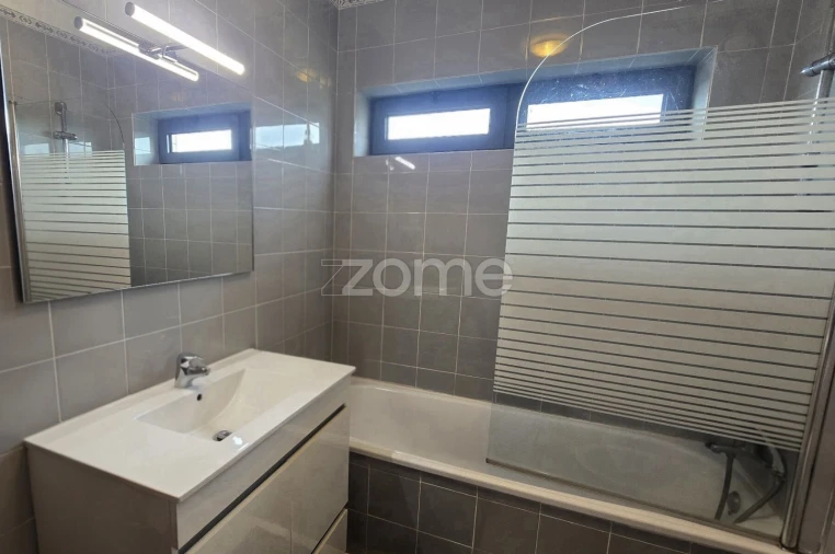 Apartamento T2 para Venda em Valongo Foto 27