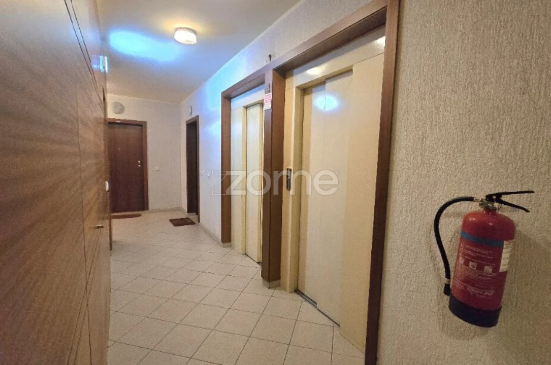 Apartamento T2 para Venda em Valongo Foto 4
