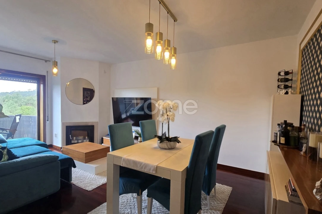 Apartamento T2 para Venda em Valongo Foto 1