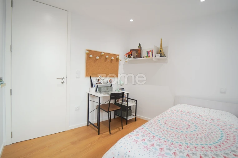 Moradia T3 para Venda em Pedroso e Seixezelo Foto 16