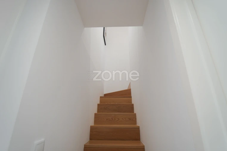 Moradia T3 para Venda em Pedroso e Seixezelo Foto 19