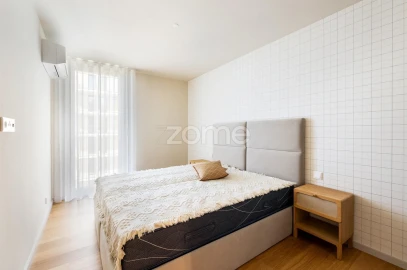 Apartamento T4 para Venda em Santa Marinha e São Pedro da Afurada