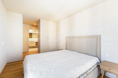 Apartamento T4 para Venda em Santa Marinha e São Pedro da Afurada