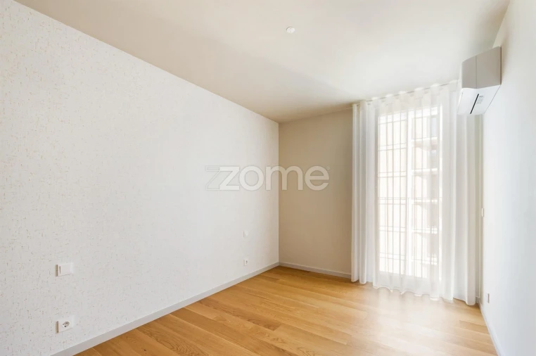 Apartamento T4 para Venda em Santa Marinha e São Pedro da Afurada Foto 20