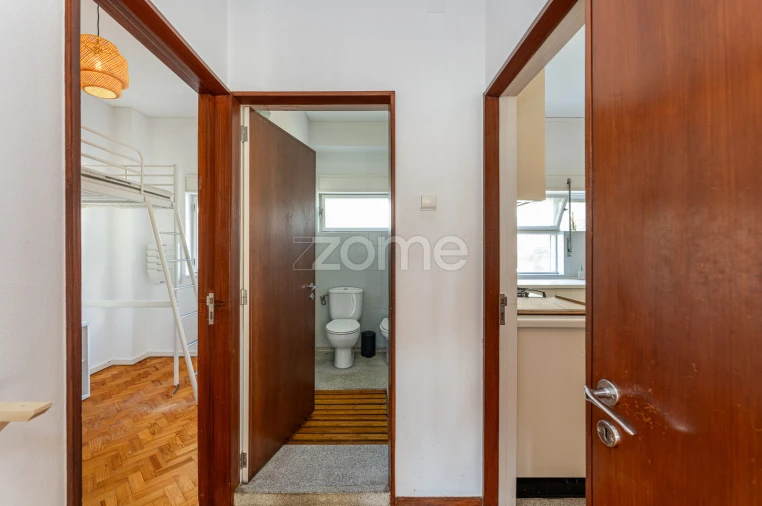 Apartamento T4 para Arrendamento em Ramalde Foto 12