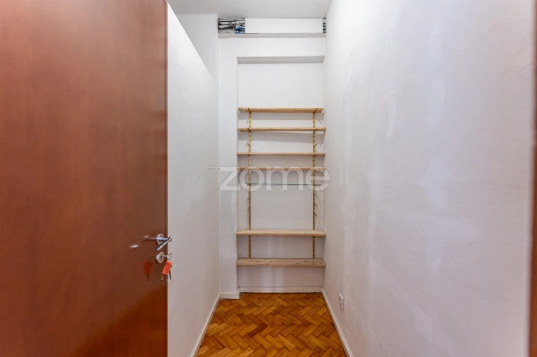 Apartamento T4 para Arrendamento em Ramalde Foto 37