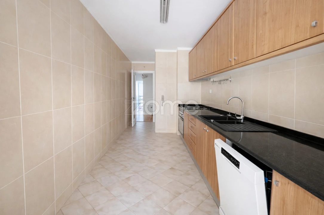 Apartamento T3 para Arrendamento em Custóias, Leça do Balio e Guifões Foto 5