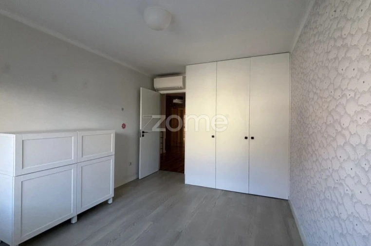Apartamento T3 para Arrendamento em Custóias, Leça do Balio e Guifões Foto 8