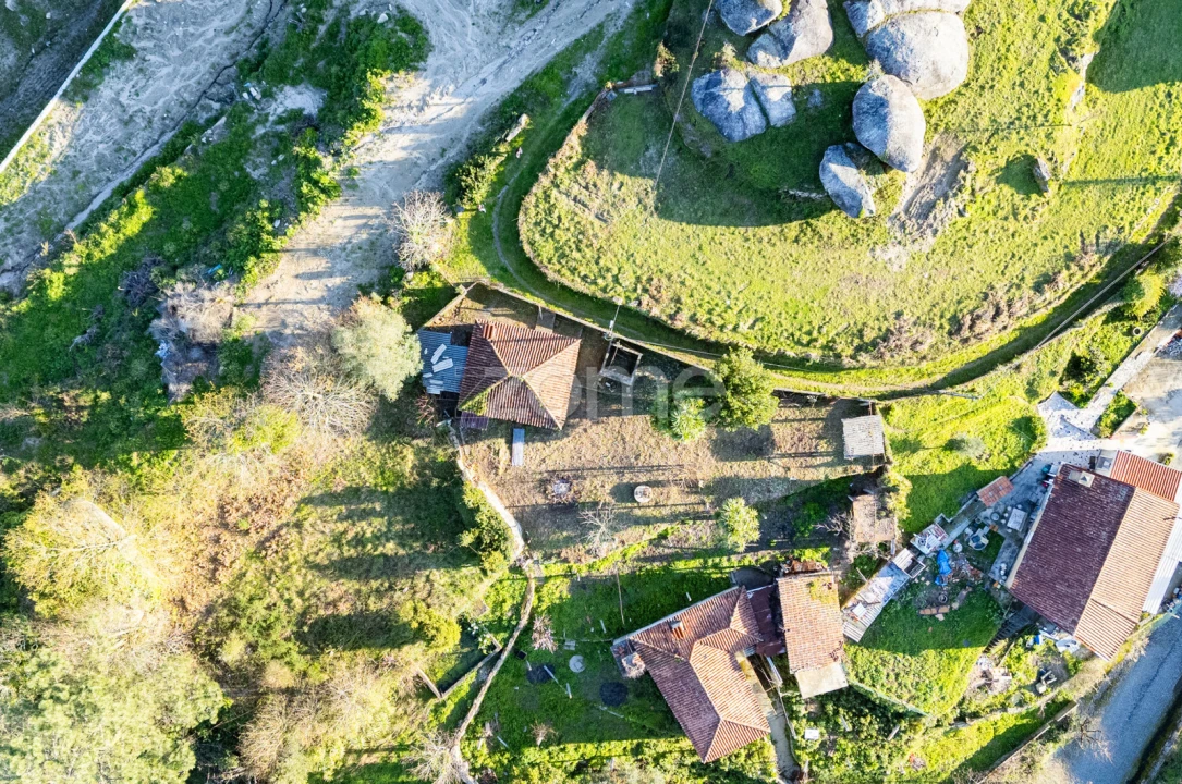 Moradia T2 para Venda em Priscos Foto 21