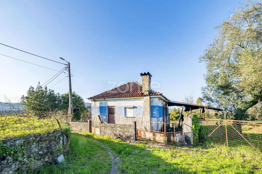 Moradia T2 para Venda em Priscos Foto 1