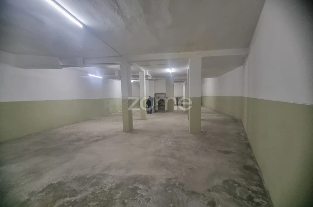 Terreno Comércio / Armazém para Venda em Gondomar (São Cosme), Valbom e Jovim Foto 11