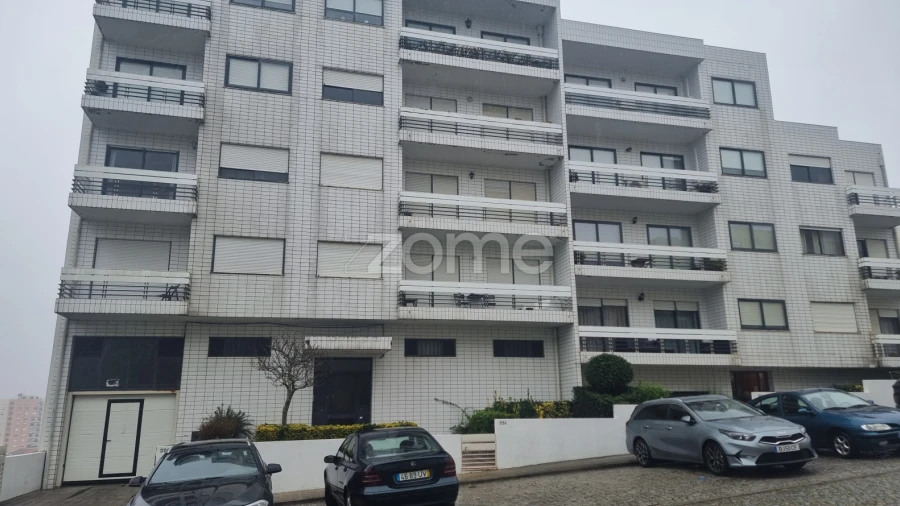 Terreno Comércio / Armazém para Venda em Gondomar (São Cosme), Valbom e Jovim