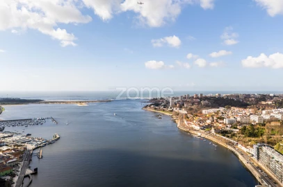 Apartamento T3 para Venda em Lordelo do Ouro e Massarelos
