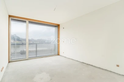Apartamento T3 para Venda em Lordelo do Ouro e Massarelos