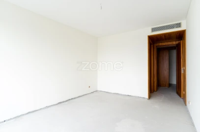 Apartamento T3 para Venda em Lordelo do Ouro e Massarelos