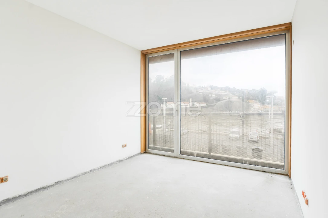 Apartamento T3 para Venda em Lordelo do Ouro e Massarelos Foto 21