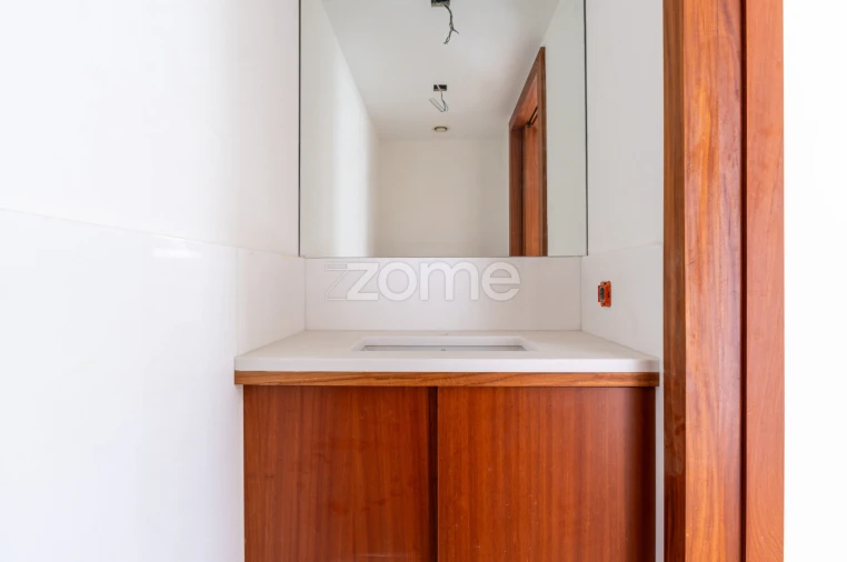 Apartamento T3 para Venda em Lordelo do Ouro e Massarelos Foto 31