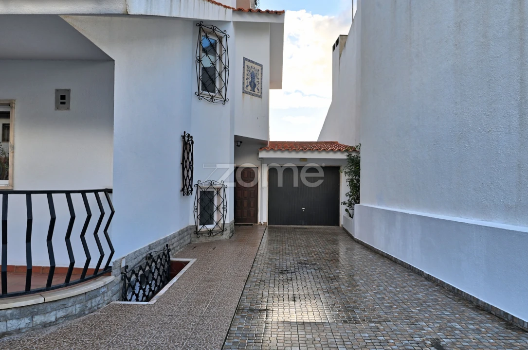 Moradia T7 para Venda em Cascais e Estoril Foto 3